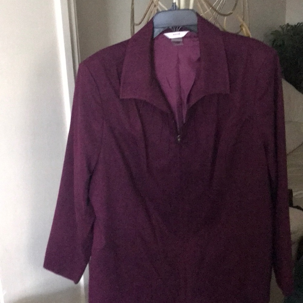 New Beautiful plum color blazer size 20